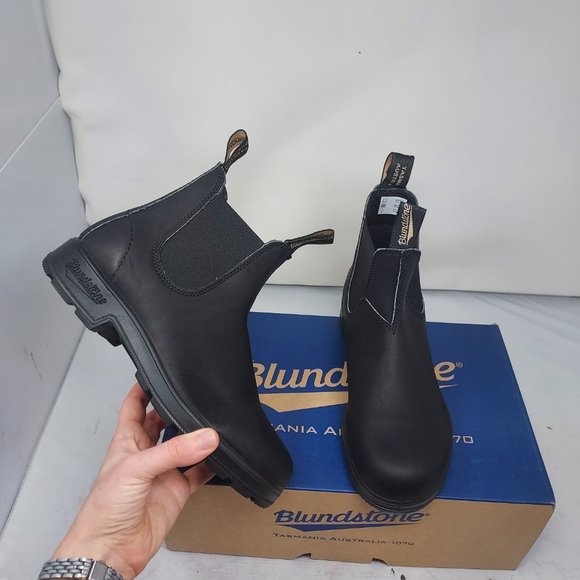 Blundstone Shoes - Blundstone Black Chelsea Boot